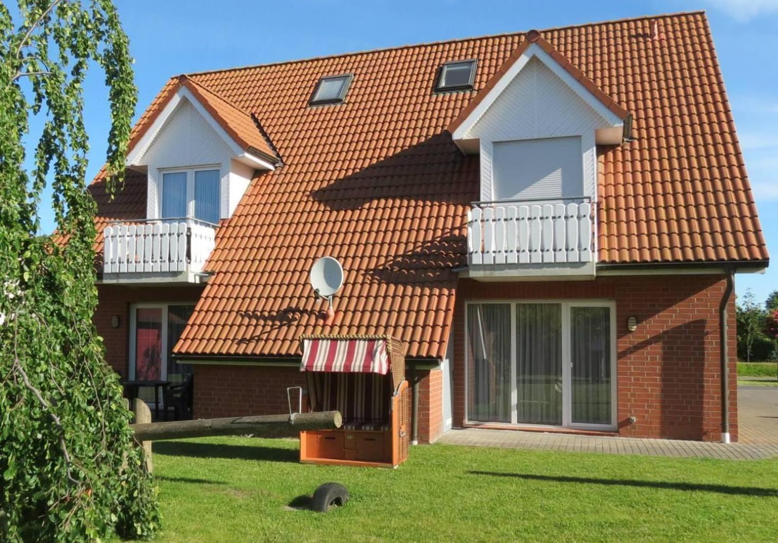 Ferienwohnungen Wiek, Haus Luv & Lee Wiek auf Ruegen Exterior photo