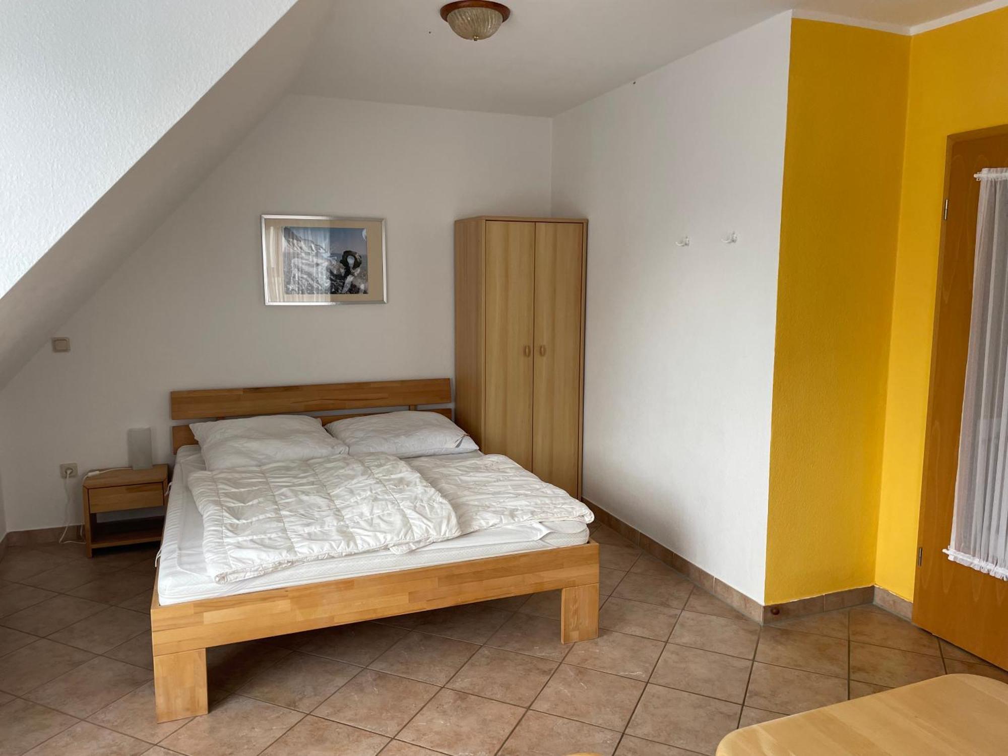 Ferienwohnungen Wiek, Haus Luv & Lee Wiek auf Ruegen Exterior photo