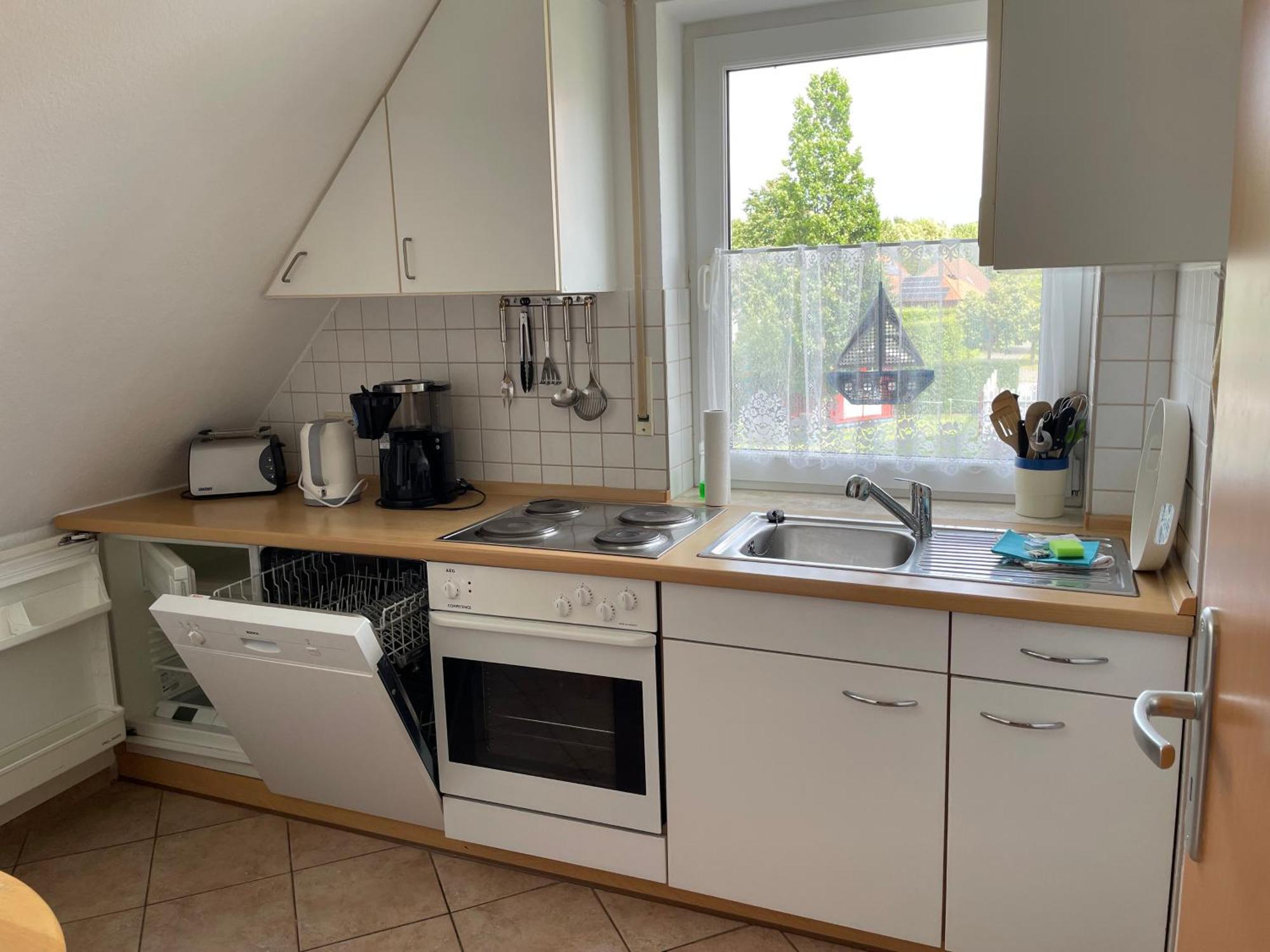 Ferienwohnungen Wiek, Haus Luv & Lee Wiek auf Ruegen Exterior photo